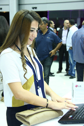 Opening of the largest LG brand shop